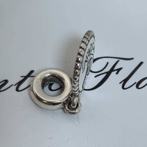 Bahamas Exclusive Charm Pendant Jewelry Bracelets - Picture 4 of 4